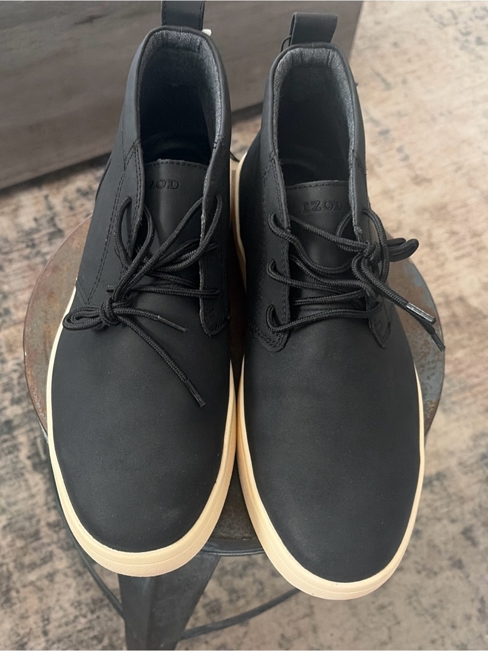IZOD Black Chukka Boots with Cream Sole NWT